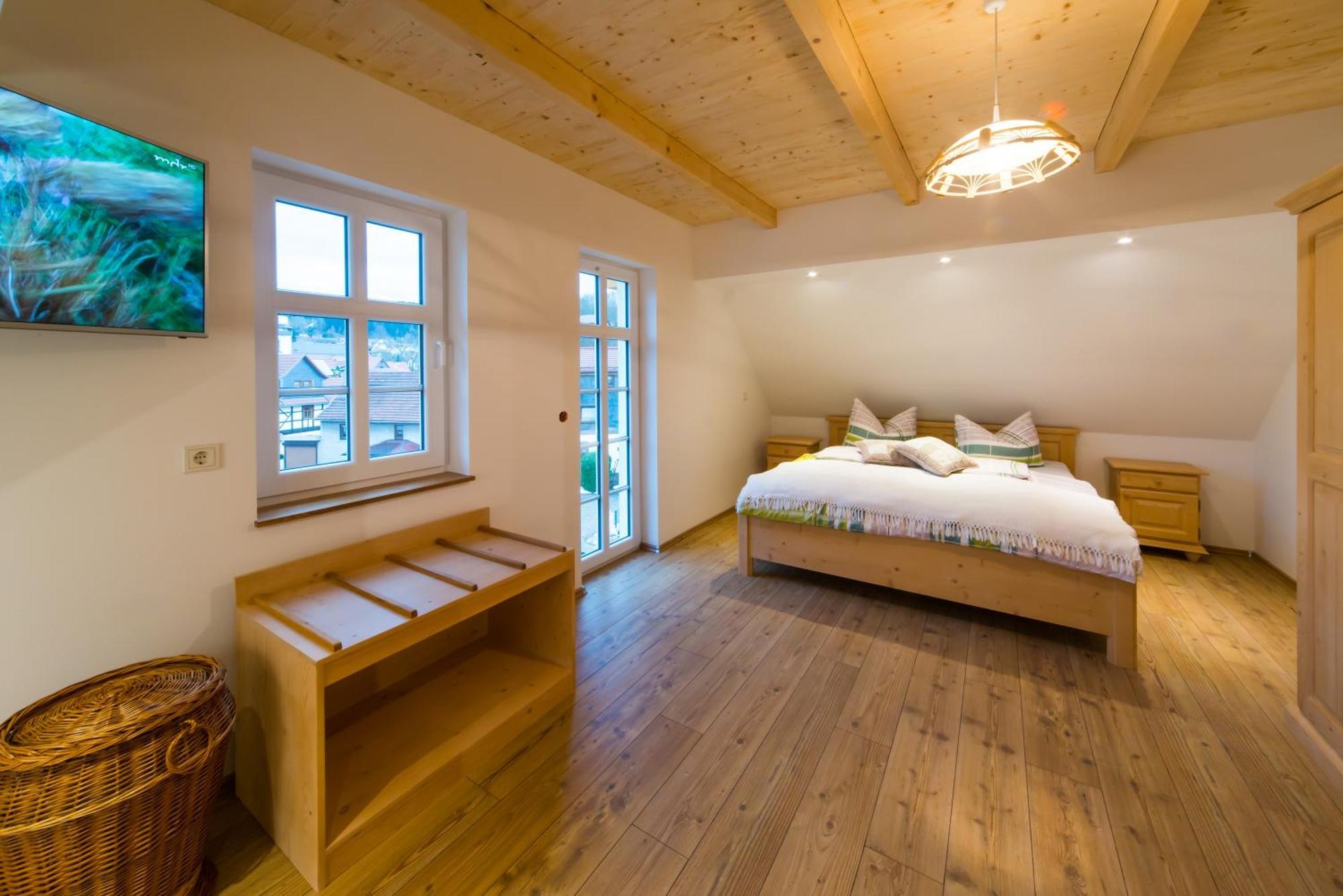 Staimicher Hoehen - Premium Appartements Kurort Steinbach-Hallenberg Rom bilde